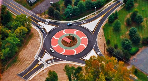 The magical powers of Dillon in the traffic circle revealed